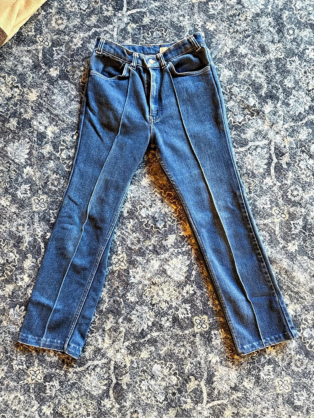 Levi's More Room Straight Leg Jeans in Blue Waist 33x30